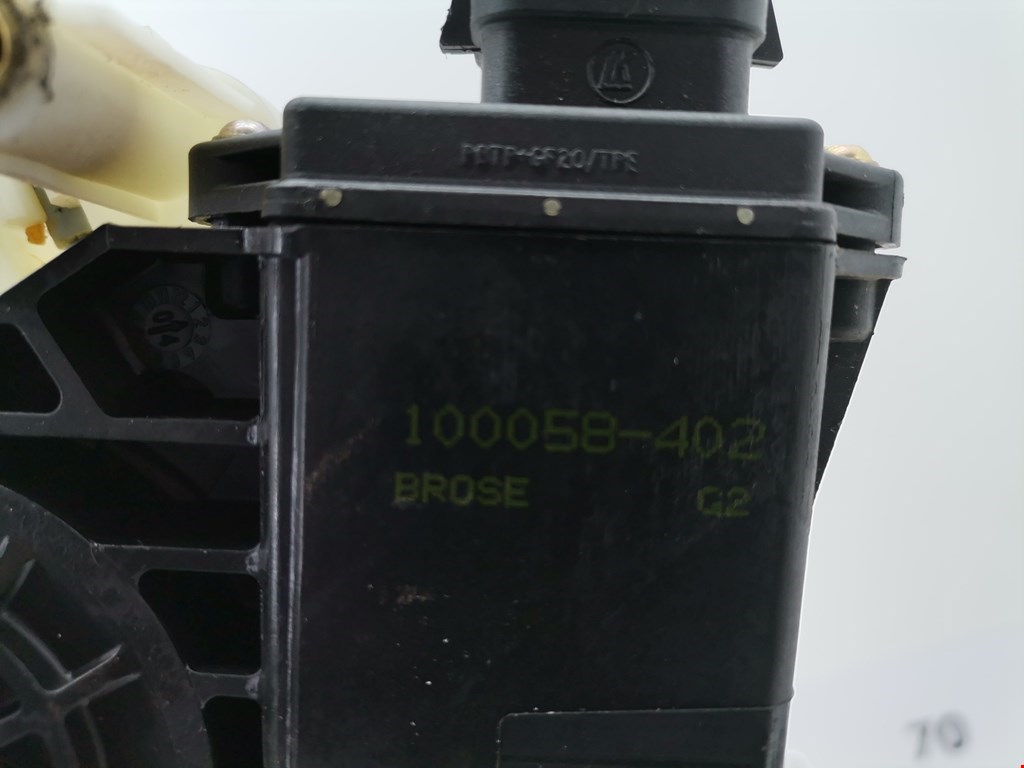 Стеклоподъемник передний правый MITSUBISHI Space Star 1999-2006