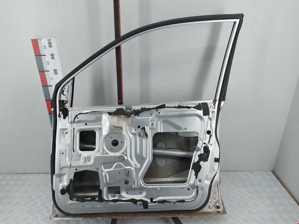 Дверь передняя правая MITSUBISHI Space Star 1999-2006