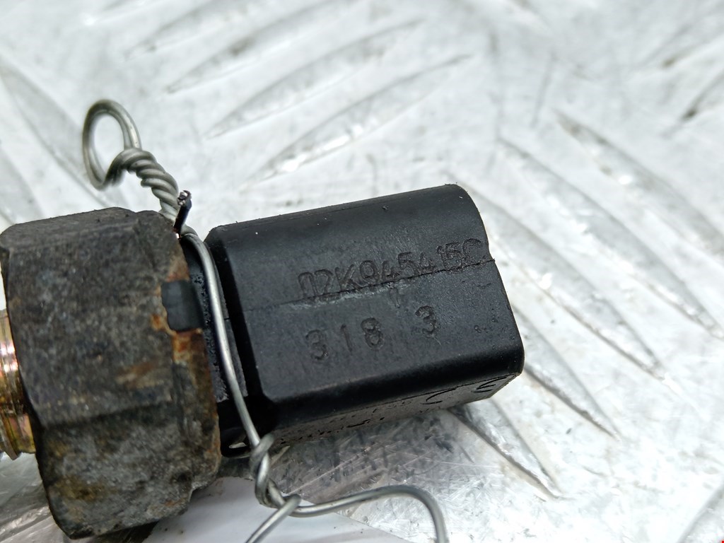 Датчик включения заднего хода VOLKSWAGEN Golf IV 1997-2003