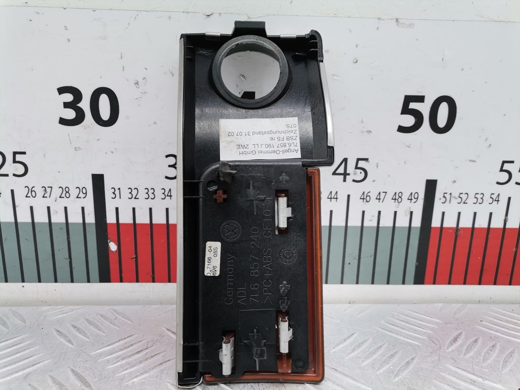 Накладка декоративная VOLKSWAGEN Touareg 2002-2010