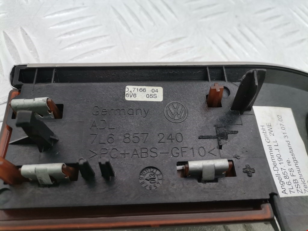 Накладка декоративная VOLKSWAGEN Touareg 2002-2010