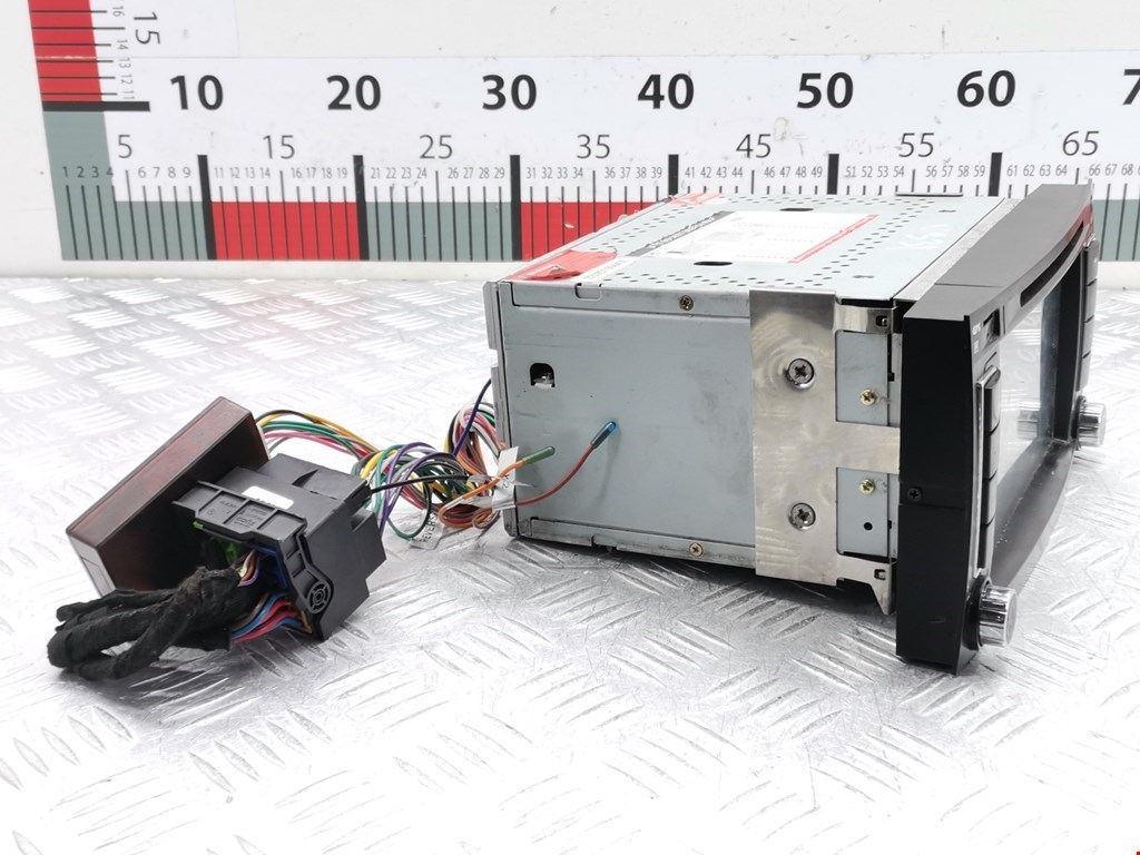 Магнитола VOLKSWAGEN Touareg 2002-2010