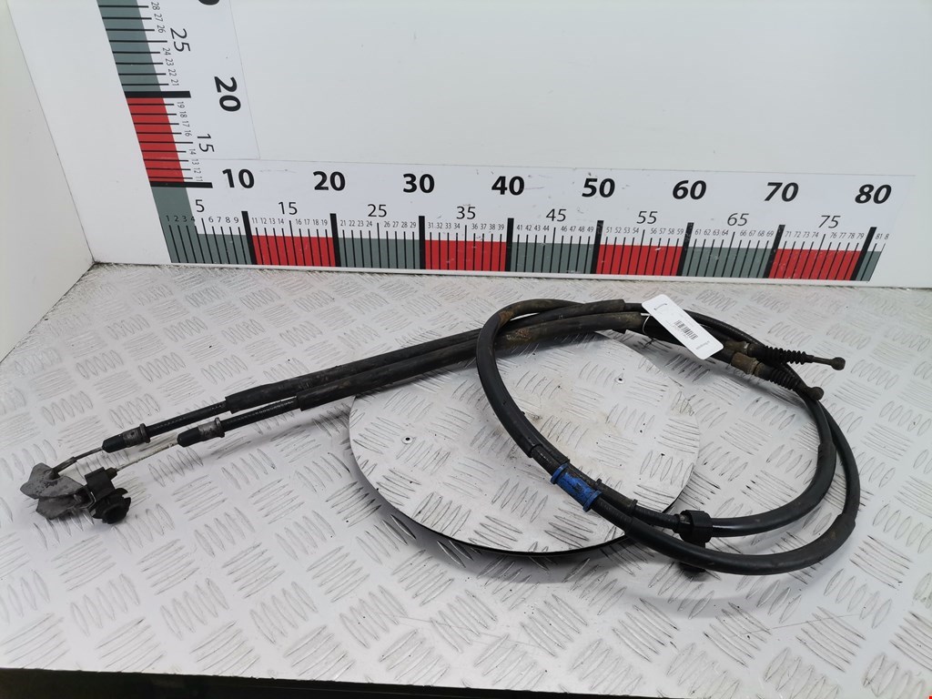 Трос стояночного тормоза левый/правый OPEL Astra H/Family 2004-2015