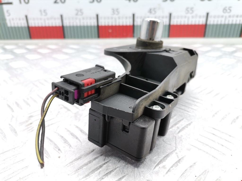 Ручка двери багажника наружная OPEL Meriva A 2003-2010