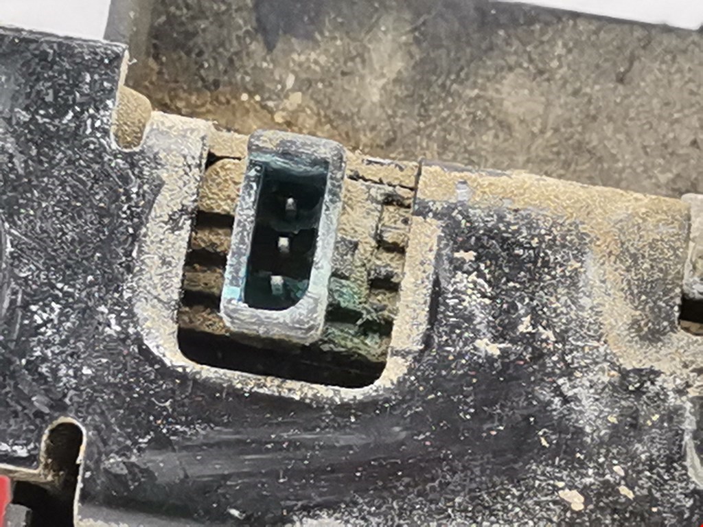 Замок багажника (крышки двери) VOLKSWAGEN Golf IV 1997-2003