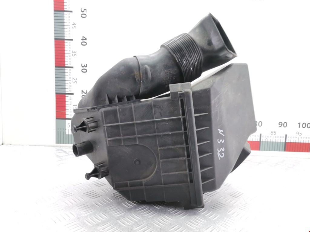 Корпус воздушного фильтра VOLKSWAGEN Phaeton 2002-2016