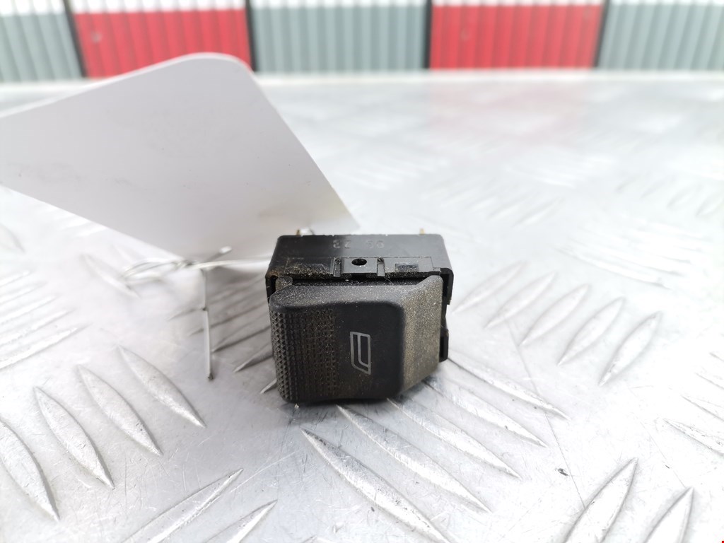 Кнопка стеклоподъемника AUDI A8 D2 1994-2002