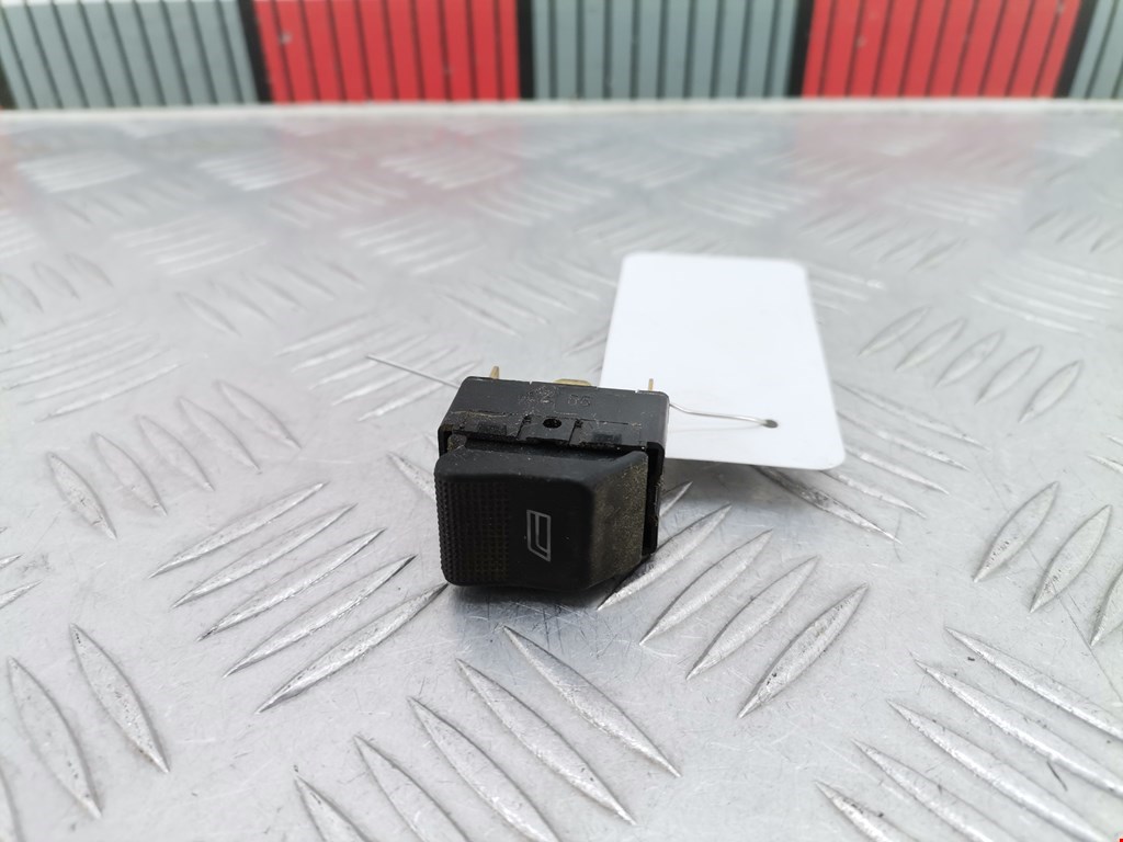 Кнопка стеклоподъемника AUDI A8 D2 1994-2002