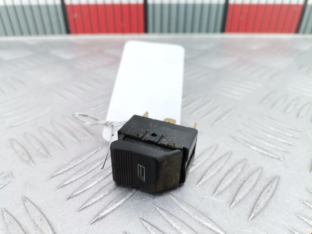 Кнопка стеклоподъемника AUDI A8 D2 1994-2002