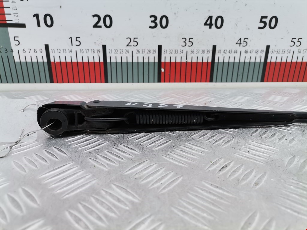 Поводок дворников передний левый/ правый FORD Mondeo II 1996-2000