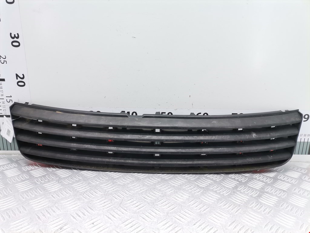 Решетка радиатора VOLKSWAGEN Passat B5 1997-2005