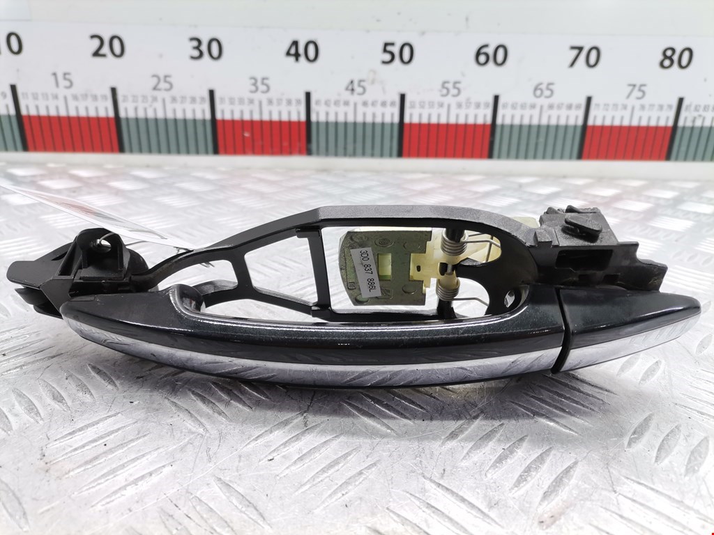 Ручка двери задней наружная правая VOLKSWAGEN Phaeton 2002-2016