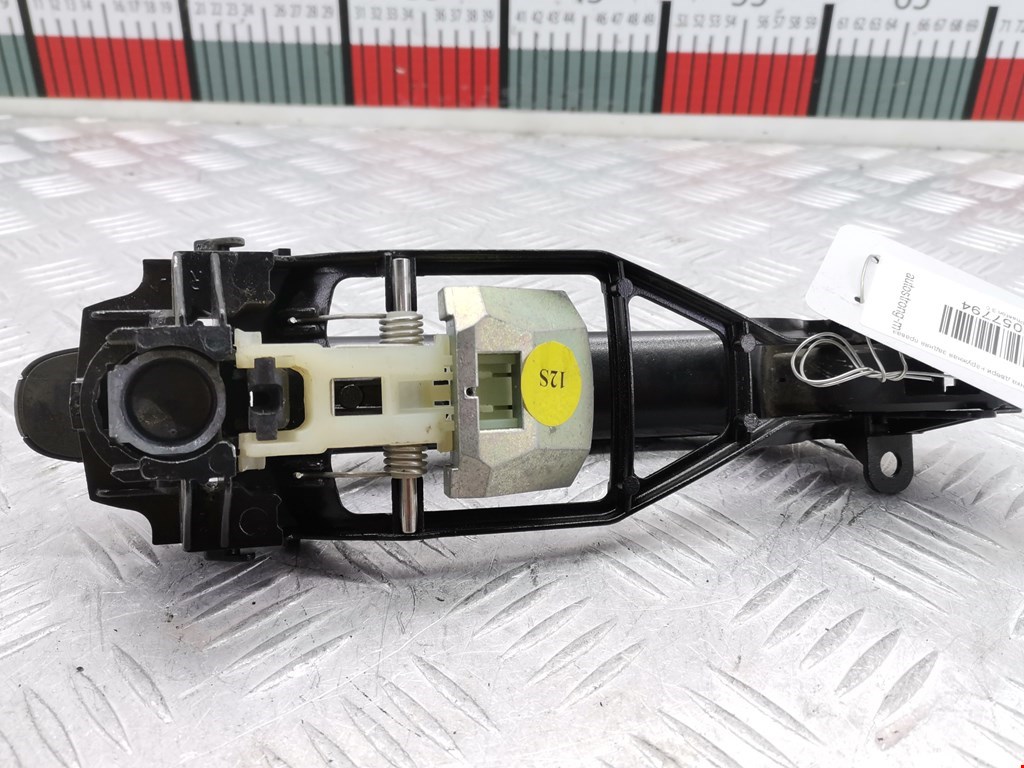 Ручка двери задней наружная правая VOLKSWAGEN Phaeton 2002-2016