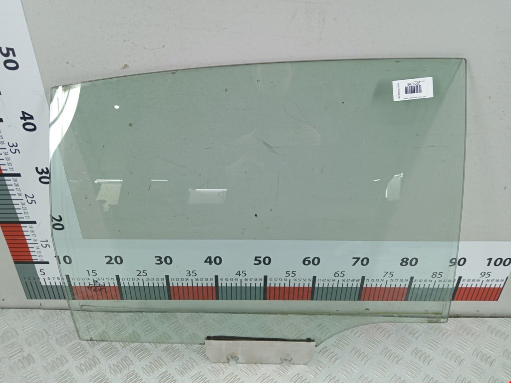 Стекло двери задней правой Volkswagen Phaeton (2002-2016)