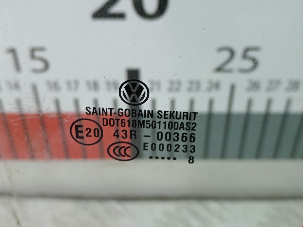 Стекло двери заднее правое VOLKSWAGEN Phaeton 2002-2016