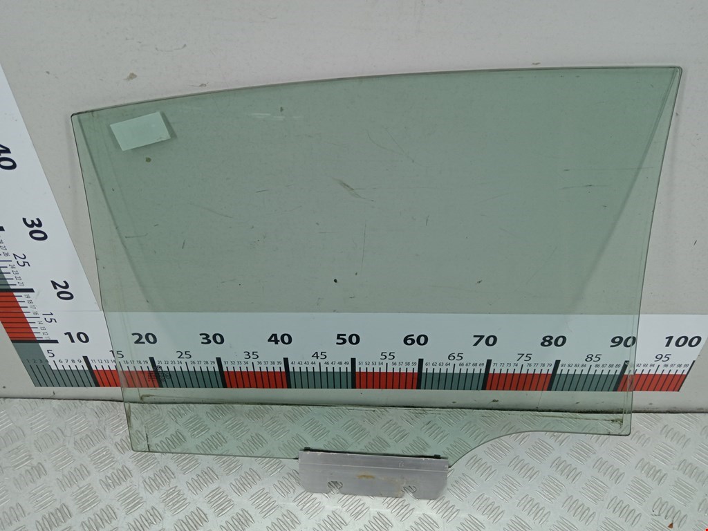 Стекло двери заднее левое VOLKSWAGEN Phaeton 2002-2016