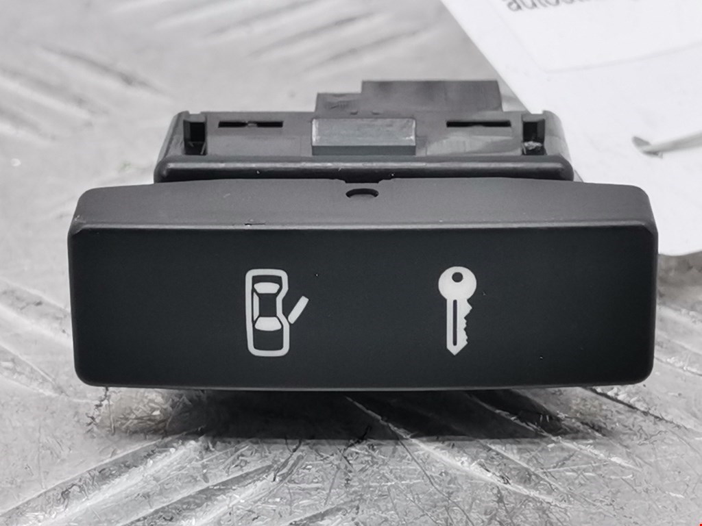 Кнопка центрального замка VOLKSWAGEN Touareg 2002-2010