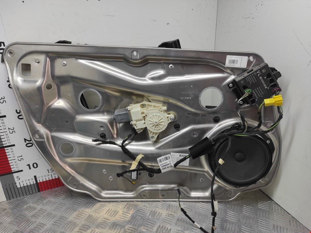 Стеклоподъемник передний левый MERCEDES-BENZ C-Class C-klasse W204 2007-2015