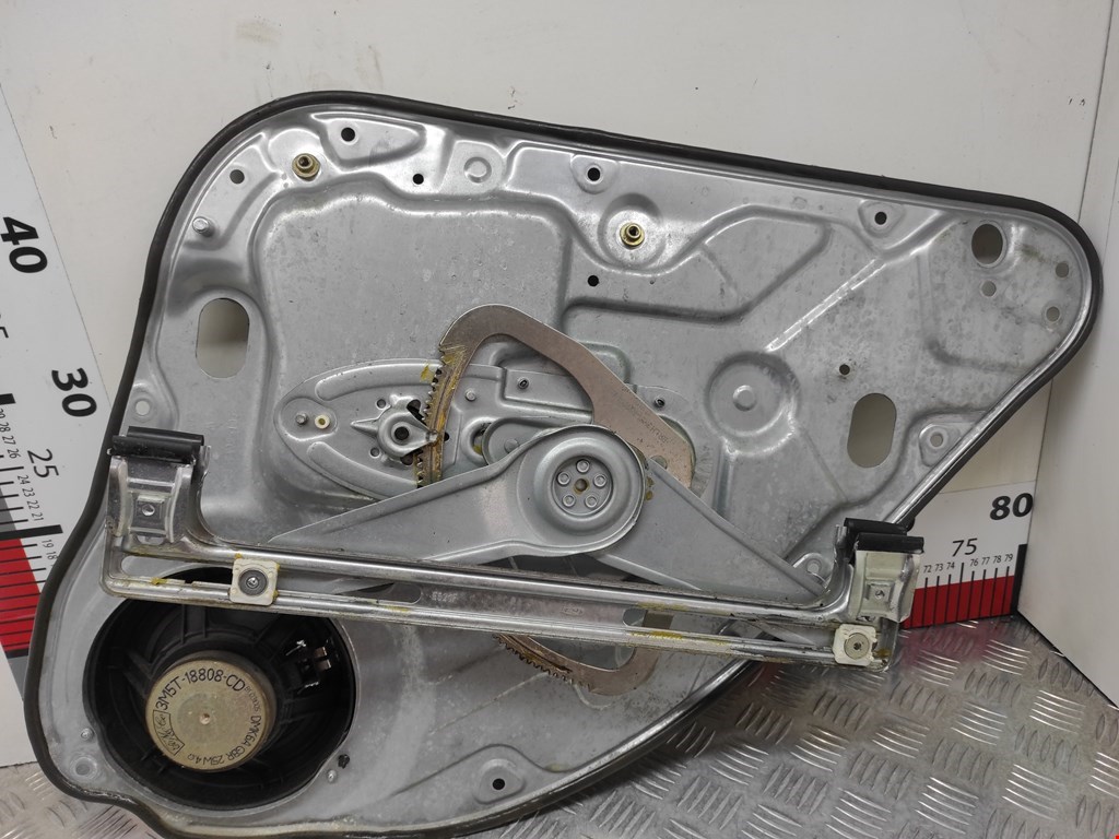 Стеклоподъемник задний левый FORD C-MAX 2003-2010