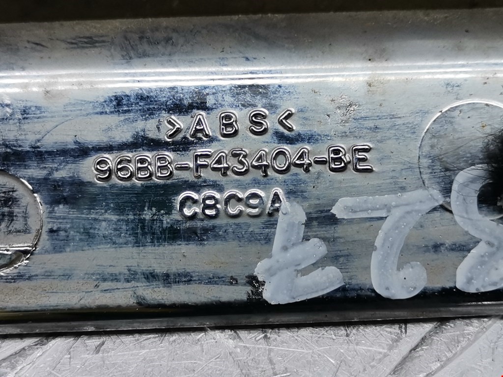 Фонарь подсветки номера FORD Mondeo II 1996-2000