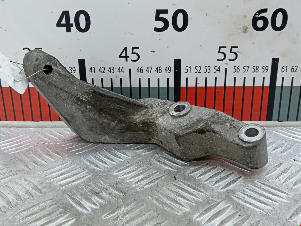 Кронштейн генератора FIAT Stilo 2001-2010