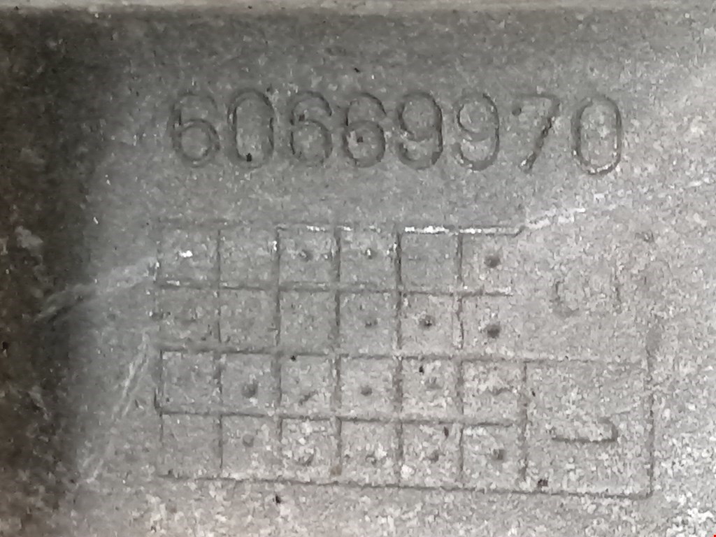 Кронштейн генератора FIAT Stilo 2001-2010