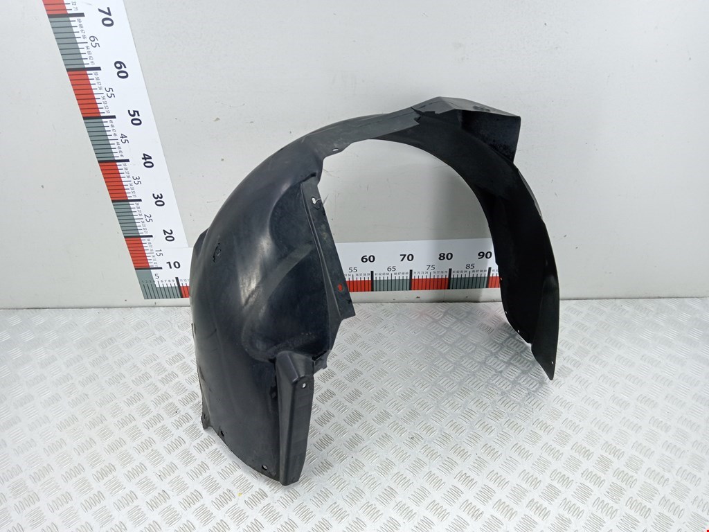 Локер (подкрылок) передний правый AUDI A6 C5 1997-2004