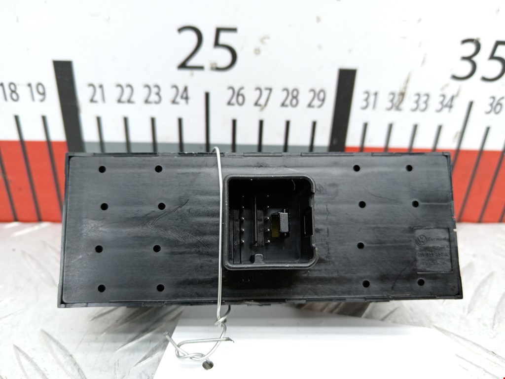 Блок управления стеклоподъемниками VOLKSWAGEN Touareg 2002-2010