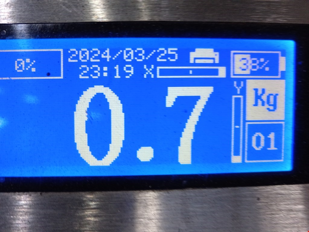 Уплотнитель двери VOLKSWAGEN Touareg 2002-2010