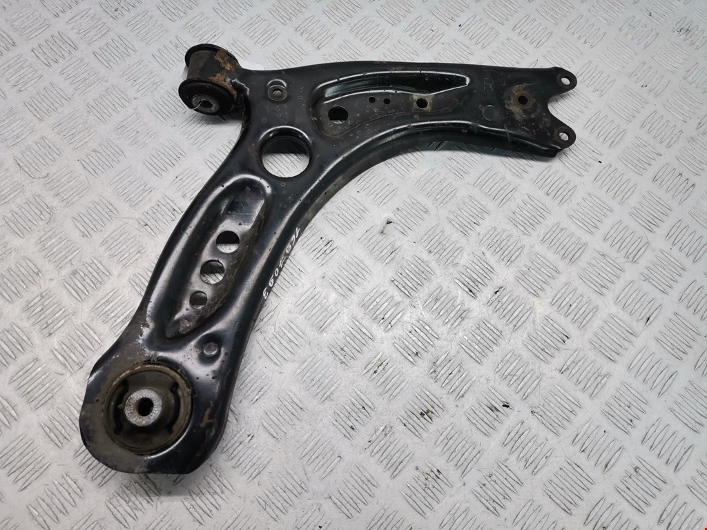 Рычаг передний правый SKODA Octavia A7 2013-2020