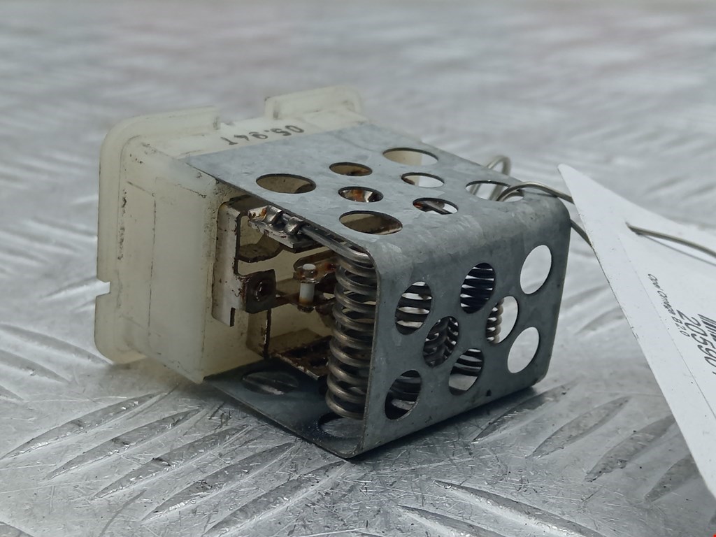 Сопротивление печки (резистор отопителя) Opel Omega B (1994-2004)