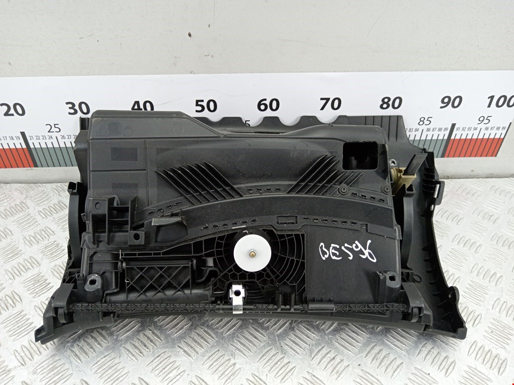 Бардачок SKODA Octavia A5 1Z- 2004-2013