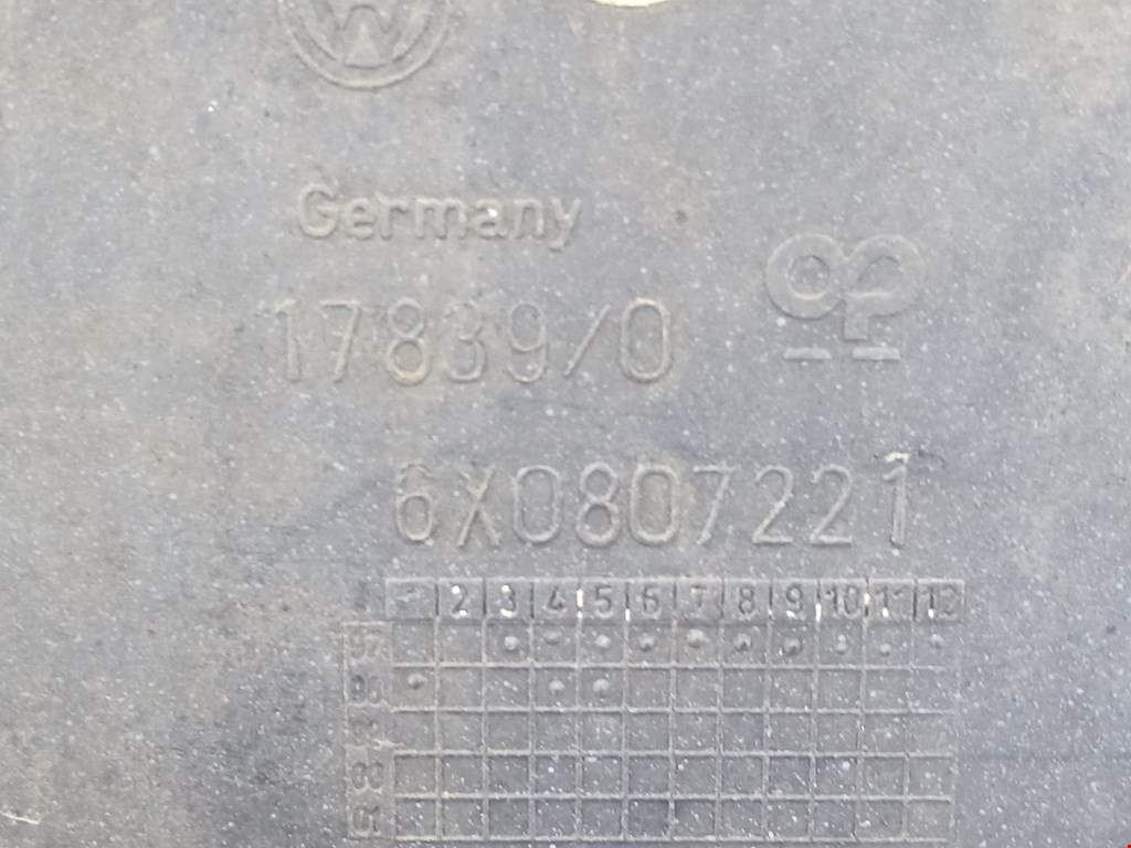 Бампер передний VOLKSWAGEN Lupo 1999-2005