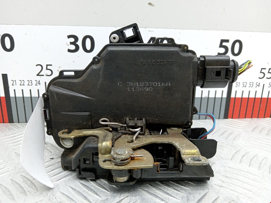 Замок двери передней правой SEAT Toledo 1998-2004