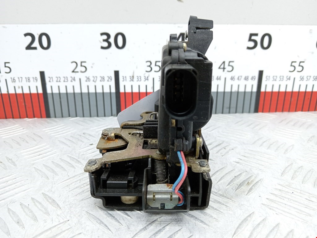 Замок двери передней правой SEAT Toledo 1998-2004