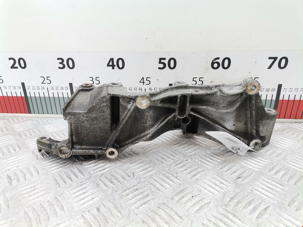 Кронштейн генератора VOLKSWAGEN Bora 1998-2005