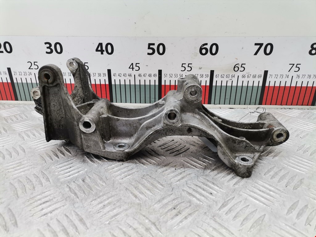 Кронштейн генератора VOLKSWAGEN Bora 1998-2005