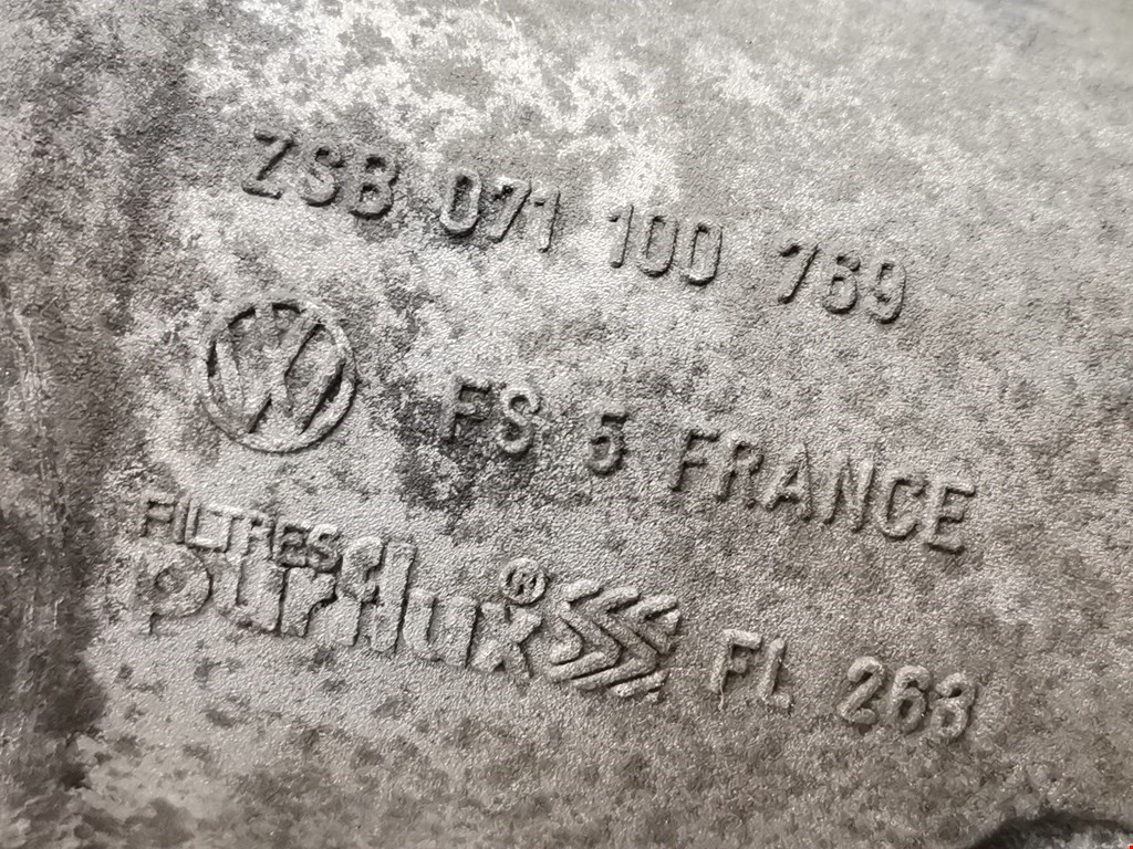 Корпус масляного фильтра VOLKSWAGEN Bora 1998-2005