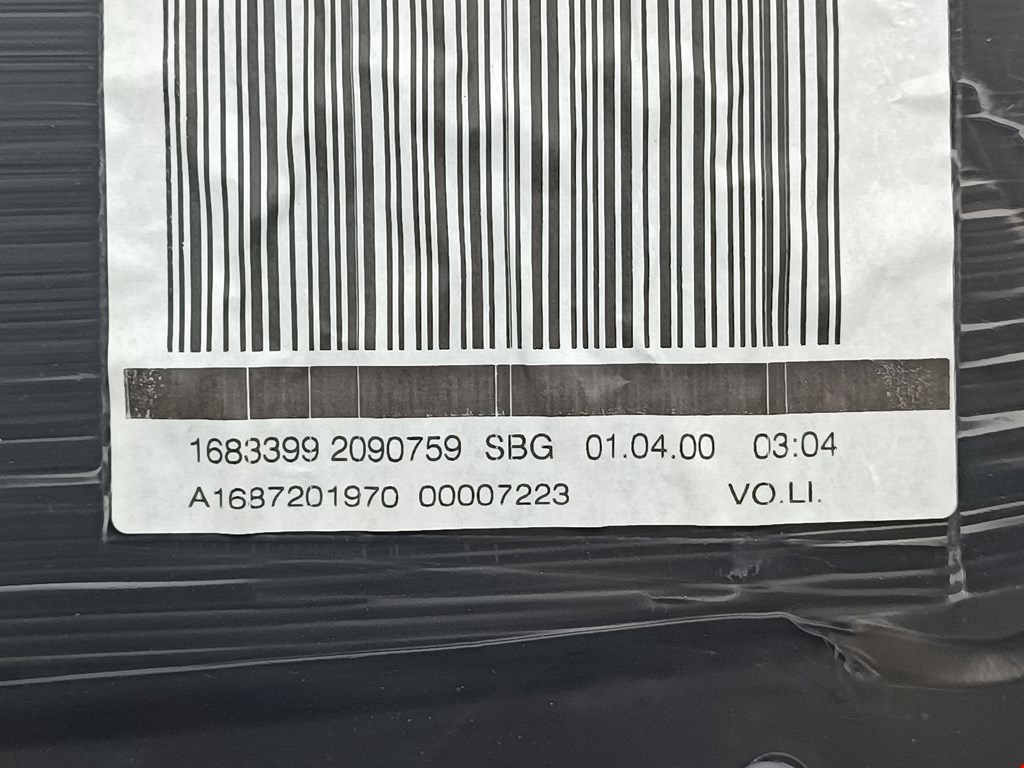 Обшивка двери передняя левая MERCEDES-BENZ A-Class W168 1997-2004