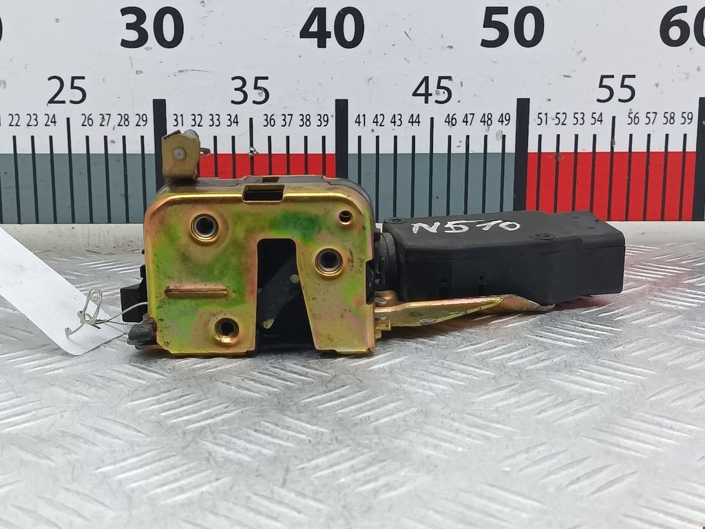 Замок двери задней правой MITSUBISHI Space Star 1999-2006