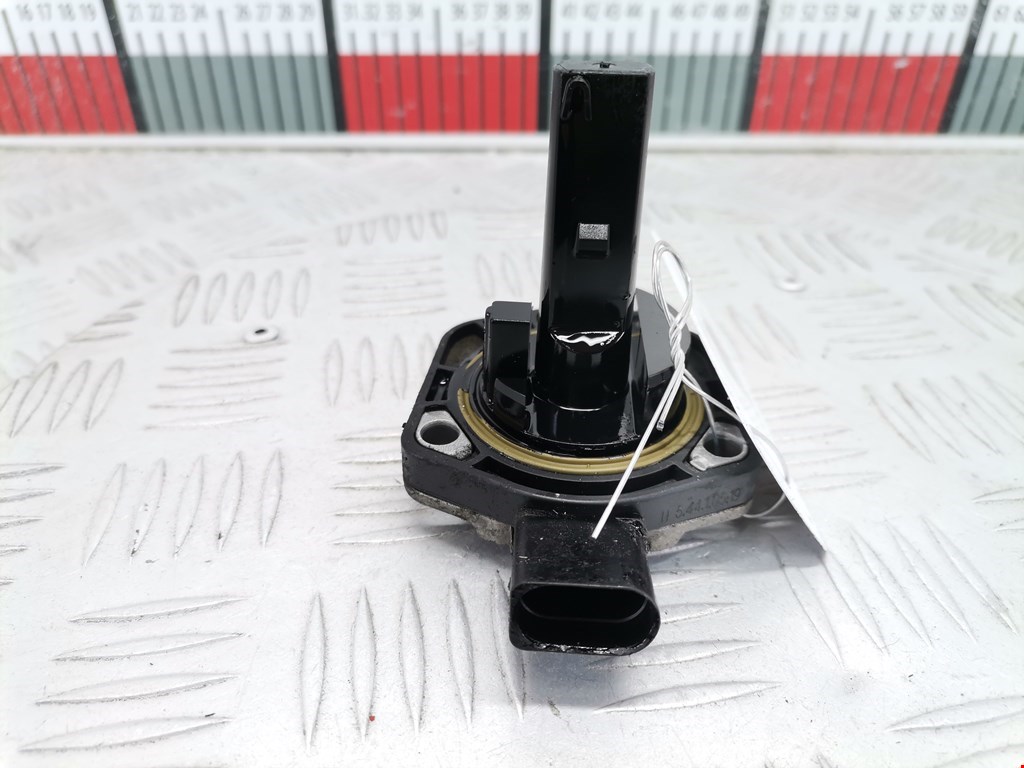 Датчик уровня масла VOLKSWAGEN Bora 1998-2005