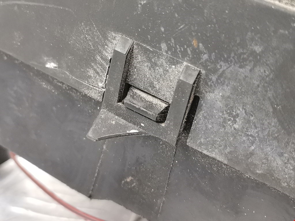 Датчик уровня в бачок омывателя MITSUBISHI Space Star 1999-2006