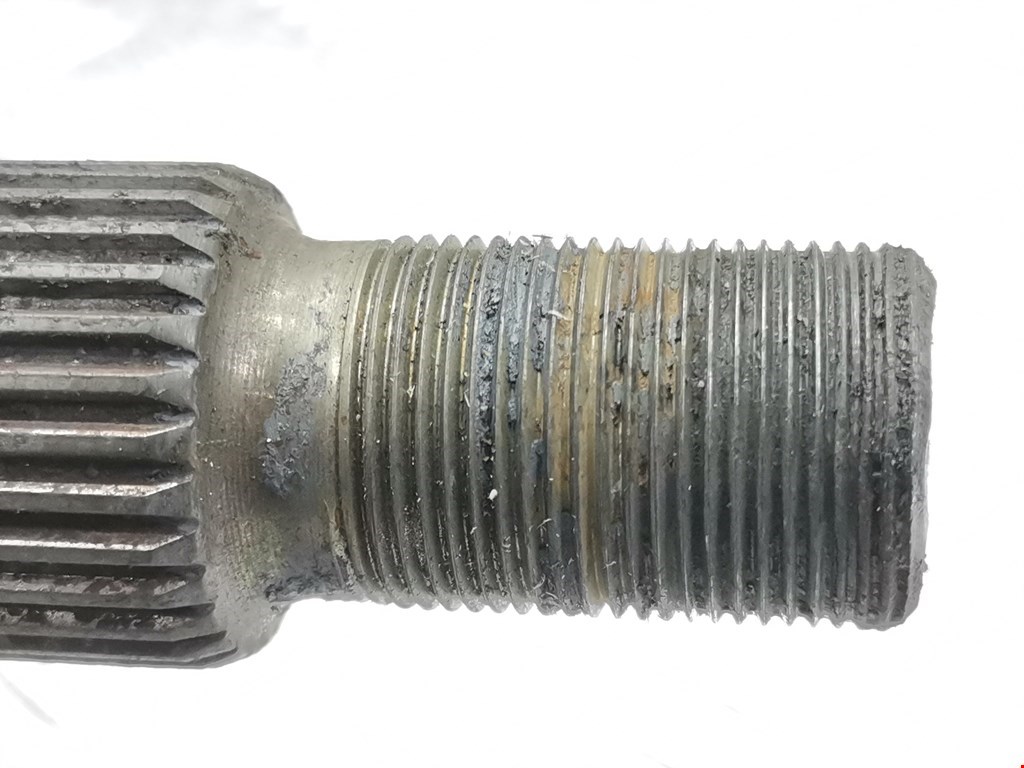 Полуось (привод, приводной вал) задняя правая VOLKSWAGEN Touareg 2002-2010