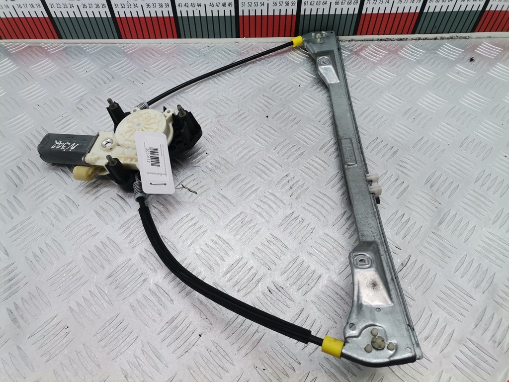 Стеклоподъемник передний правый RENAULT Clio 1998-2008