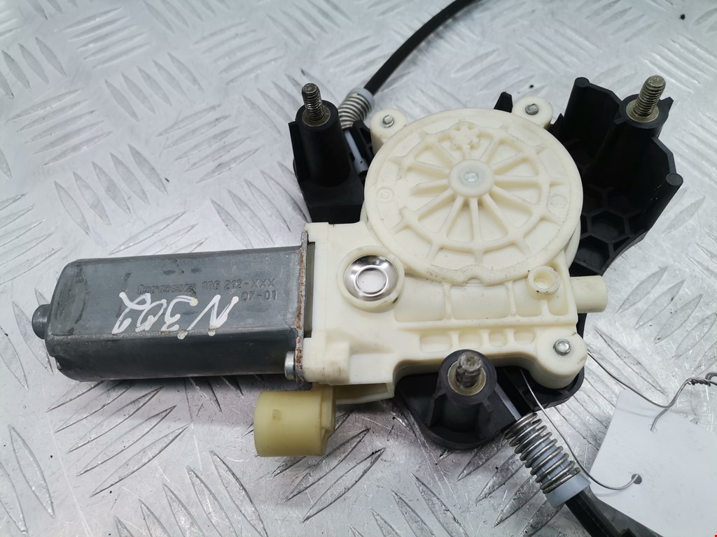 Стеклоподъемник передний правый RENAULT Clio 1998-2008