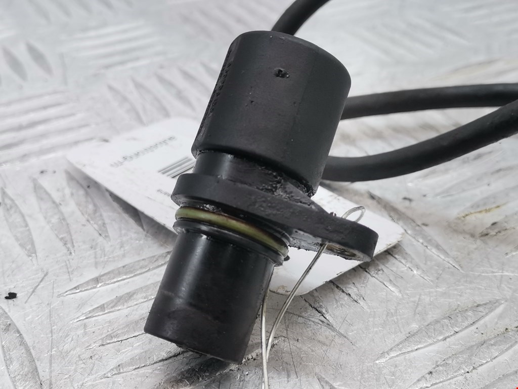 Датчик положения коленвала VOLKSWAGEN Passat B5 1997-2005