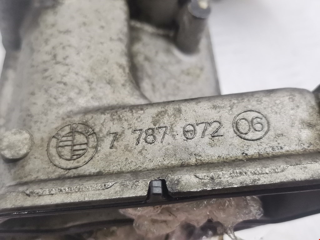 Корпус масляного фильтра BMW 1er E81\E87 2004-2011