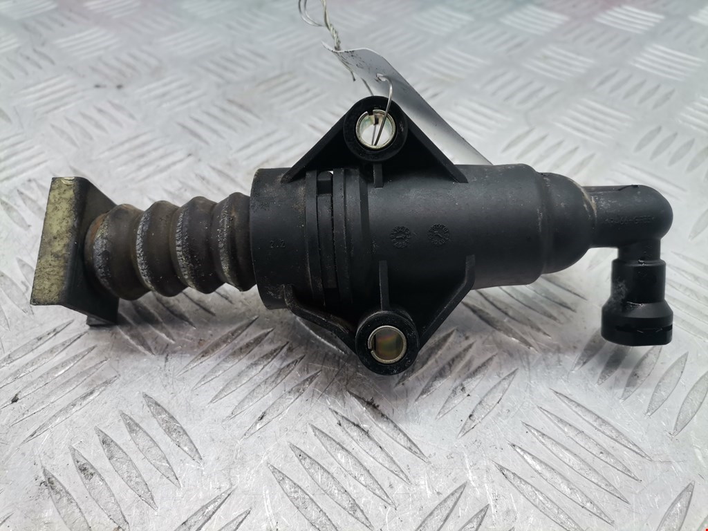 Цилиндр сцепления рабочий SEAT Toledo 1998-2004