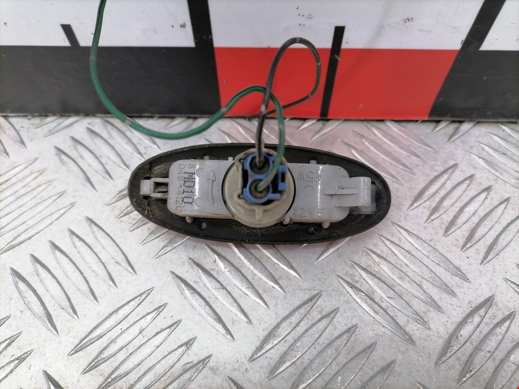 Повторитель на крыло MAZDA Premacy CP 1999-2004