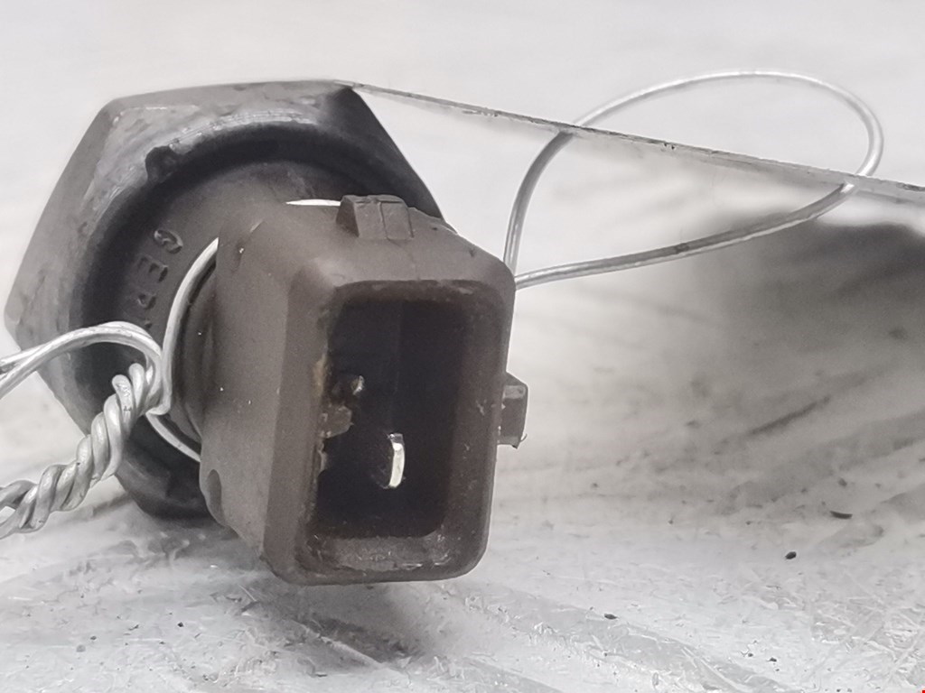 Датчик давления масла BMW 1er E81\E87 2004-2011